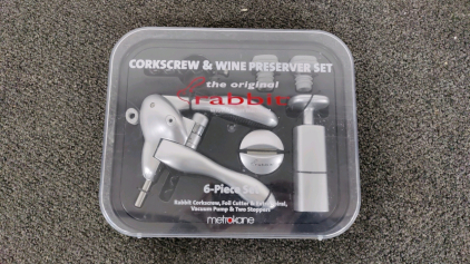 Corkscrew & Wine Preserver Set