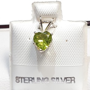 Silver Peridot(0.7ct) Pendant