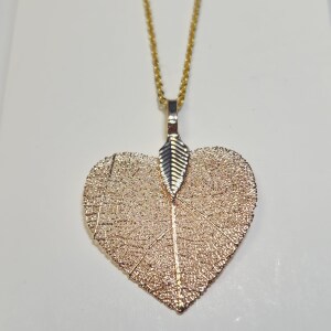 Natural Leaf With Gold Plated 18" Chain Necklace