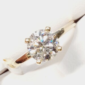 $1800 10K Moissanite (1ct) Ring