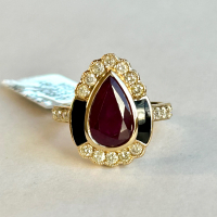 $10,260 Value, 18K Gold Mozambique Ruby & Diamond Ring