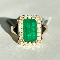 $15,620 Value, 18K Gold Emerald & Diamond Ring