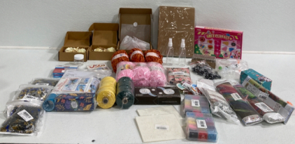 Mixed Arts and Crafts Lot