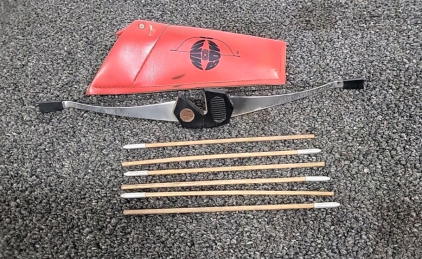 Miniature Bow, Arrows and Carrying Case