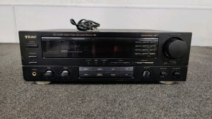 Teac Audio/Video Surround Receiver