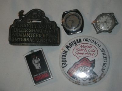 2 Vintage Watches & Belt Buckle - Limited Edition