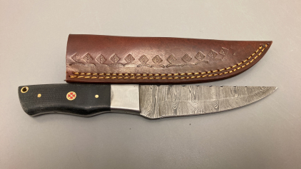 Fixed Blade Damascus Knife With Sheath