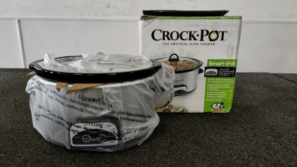 Brand New Crockpot