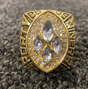 1990 San Francisco 49ers Super Bowl Ring, Named To Joe Montana