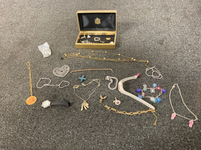 Box of assorted jewelry