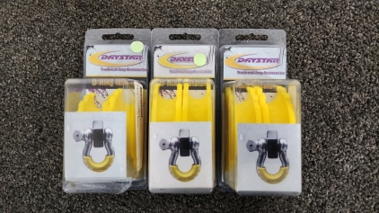 3 Daystar D-Ring Isolators