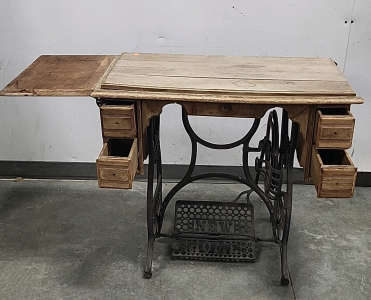 Vintage Treadle Sewing Machine Cabnet