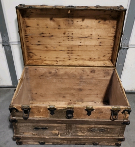 Vintage Wood Chest/Trunk