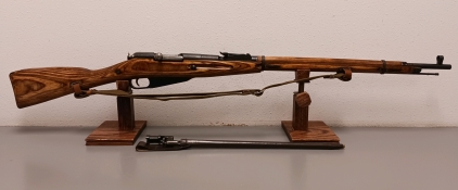 Mosin-Nagant M91/30 Russian 7.62 x 54R Bolt-Action Rifle with Bayonet --9130075689