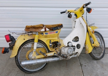 Yellow Honda Passport 70 Deluxe - No Title - For Parts Only