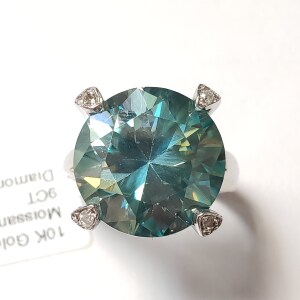 $4950 10K Vivid Greenish Blue Moissanite(9ct) Diamond(0.03ct) Ring