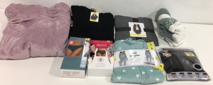 COSTCO CLOTHING - NEW (1) 32 Heat Womens Hoodie Robe (1) Buffalo Black Womens Hoodie (1) Honeydew Super Soft Fleece Lounge Set (1) Ella Moss Womens Over Sweater (2) 32 Heat Womens Dress (5) Pair Lemon Super Soft Socks
