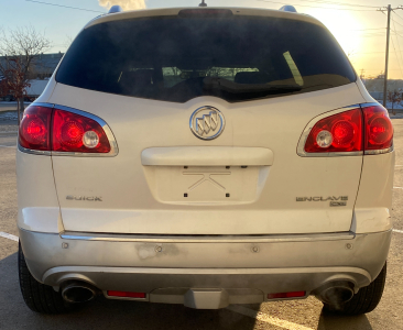 2008 Buick Enclave CXL - AWD - Loaded!