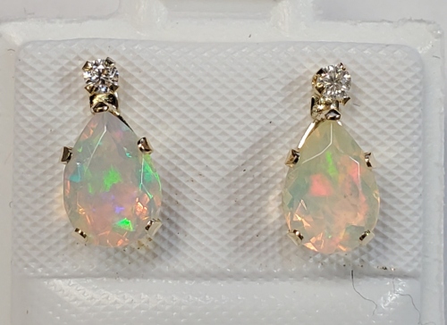 $400 10K Opal(1.1ct) Moissanite(0.05ct) Earrings