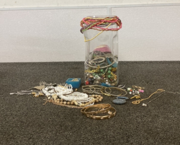 Assorted Jewelry