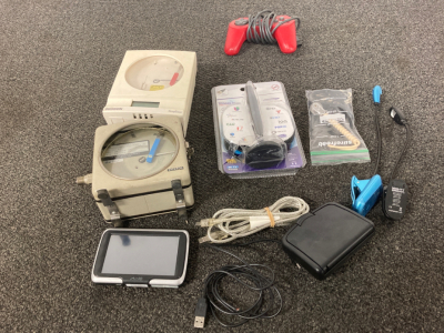 Box of assorted items