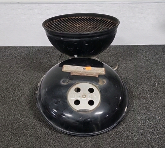 Webber Table Top Charcoal BBQ