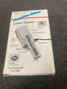 Clothes steamer