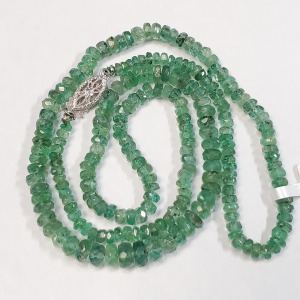 $1880 10K 209 Emeralds(45ct) Necklace