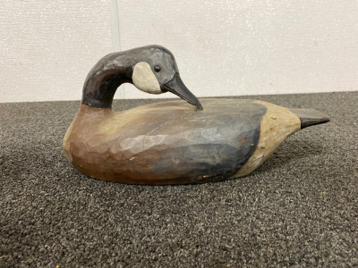 Vintage 1940s Pennsylvania Black Carved Duck Decoy 12” Long