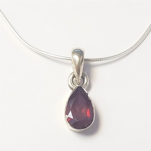 $160 Silver Garnet 18' Necklace