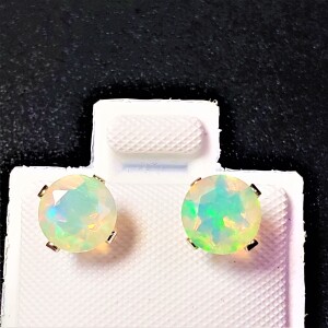 $400 10K Opal(1ct) Earrings