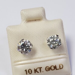 $1165 10K White Moissanite(1.65ct) Earrings