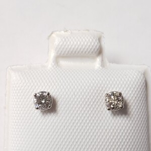 $1000 14K Diamond (0.19ct) Earrings