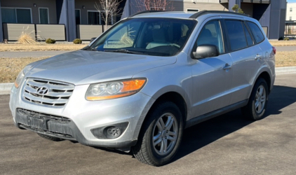 2011 Hyundai Santa Fe - AWD!