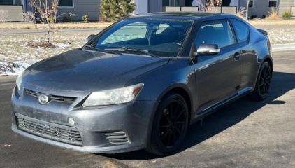 2012 Toyota Scion - Aftermarket Stereo!