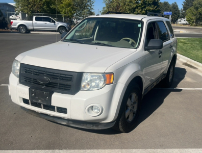 2010 Ford Escape - Cruise Control!