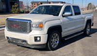 2015 GMC Sierra Denali - 4x4!