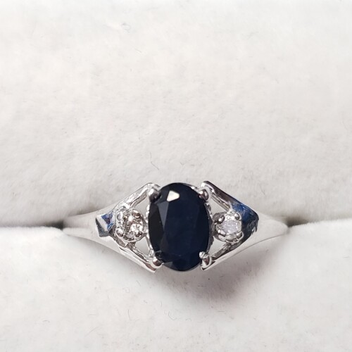 $865 10K Sapphire(0.54ct) Diamond(0.02ct) Ring