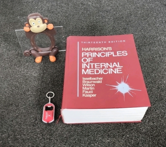 Principles Of Internal Medicine, Monkey Picture Frame, & Flash Light Bottle Opener