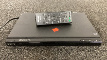 Sony DVD Player&mdash; Powers On