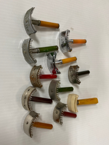 (11) Antique Debette Safety Razors