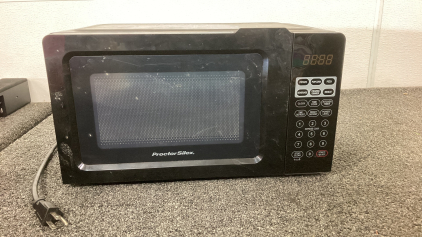 Proctor Silex Microwave&mdash; Works