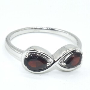Silver Garnet(1.1ct) Ring
