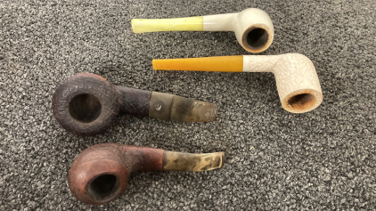 Wooden And Plastic Tobacco Pipes