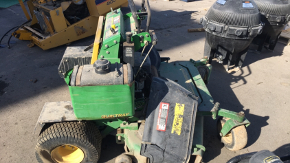 John Deere 657 Commercial Mower