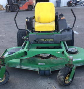 John Deere 797 Commercial Mower
