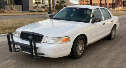 2003 Ford Crown Victoria - Mtn. Home Police Surplus