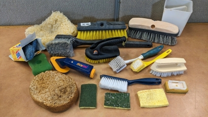 Assorted Brushes & Sponges