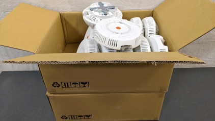 (24) Xirrus XR600 WiFi Boosters