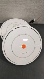(2) Xirrus XD4240 WiFi Booster 4-way Hubs